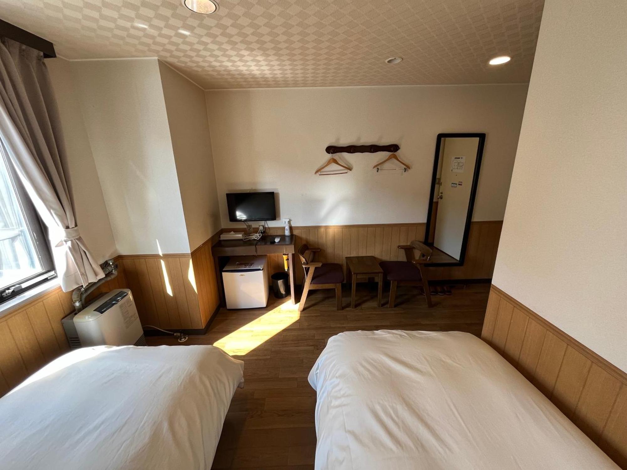 Hotel Marsh Land 2*